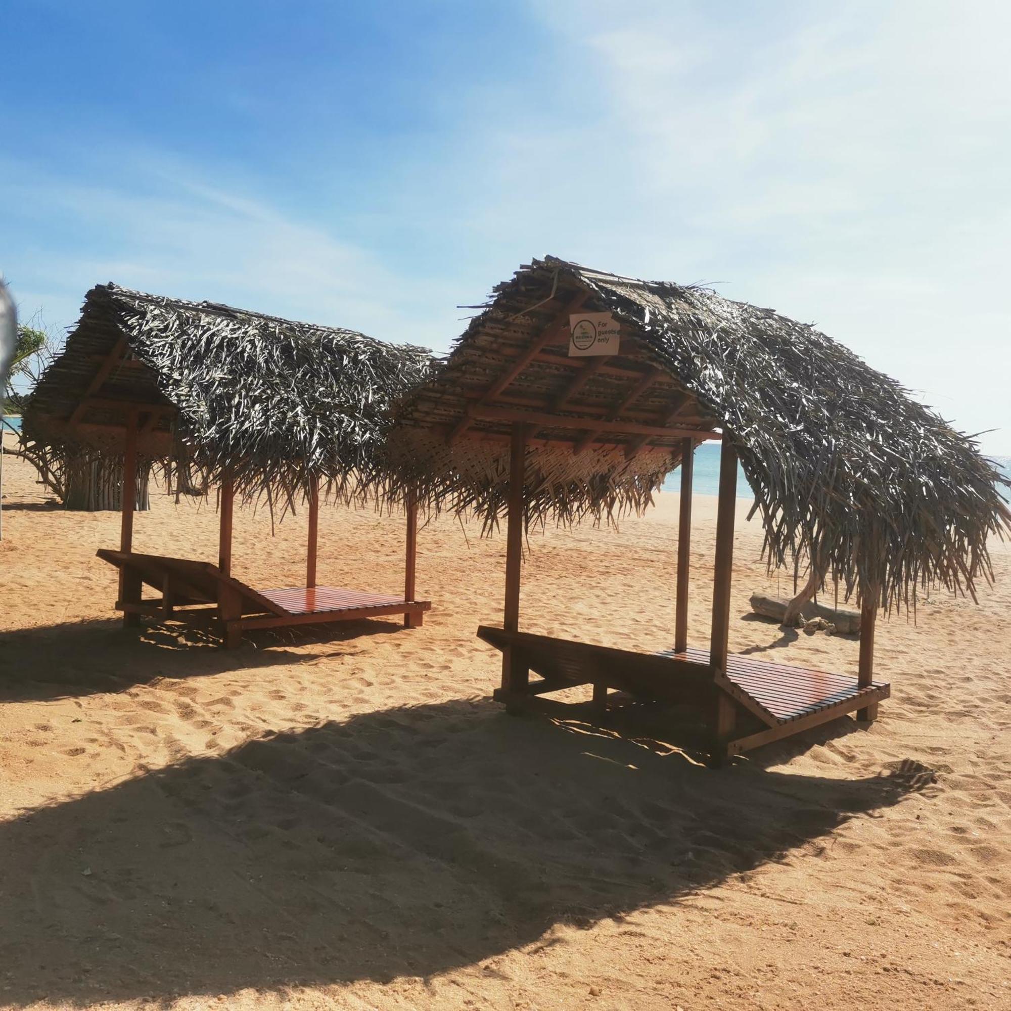 Surf Reef Beach Trincomalee Exterior photo